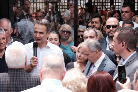 Πίεση στους ψηφοφόρους του ΚΙΝ.ΑΛΛ.