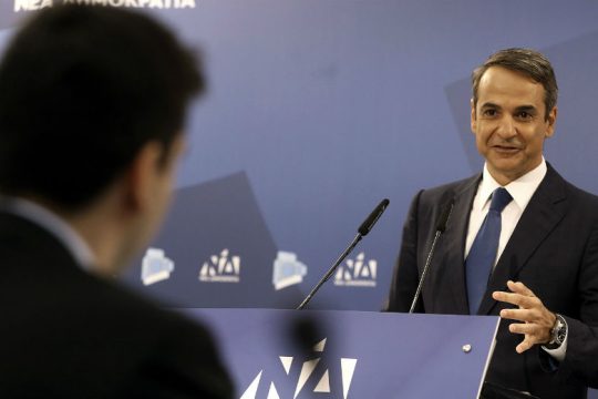Ποιος απαξιώνει τη ΔΕΗ;