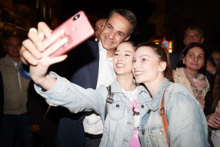 Επενδύει εκλογικά στο εθνικιστικό ακροατήριο ο Κυριάκος Μητσοτάκης