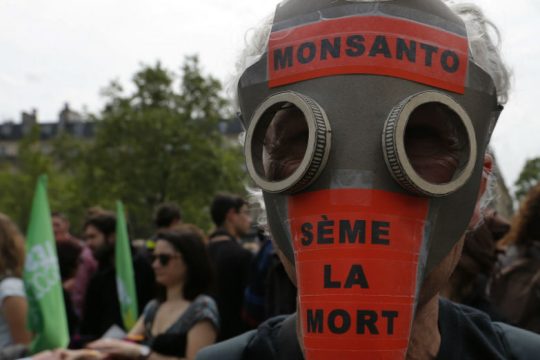 Προσφυγή AFP κατά Monsanto για φακέλωμα δημοσιογράφων του