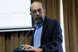 Μπελαβίλας: Τόνοι σταυρωμένων ψηφοδελτίων βγαίνουν από το «Καραϊσκάκη»