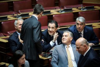 Κανιβαλίζοντας τη λογική τους