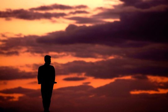 Η επίμονη θνητότητα και ονειρικότητα της ύπαρξης