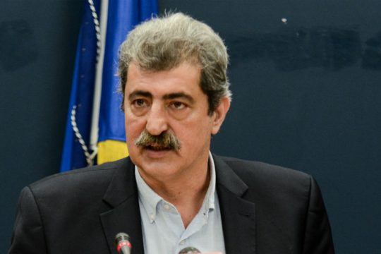 «Για να γίνεις Μπερλουσκόνι, δεν φτάνουν τα λεφτά»