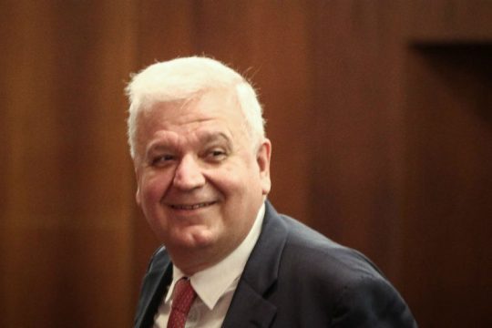 Πιο κάτω