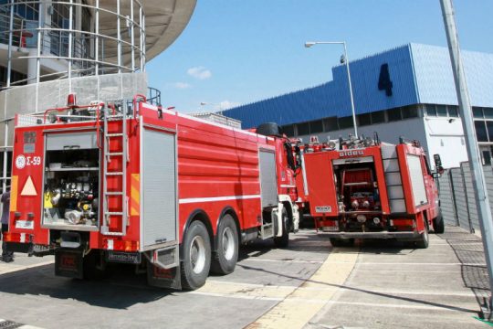 Φωτιά σε πολυκατοικία στο κέντρο της Θεσσαλονίκης
