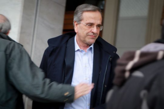Σαμαράς με πεζοδρομιακά συνθήματα