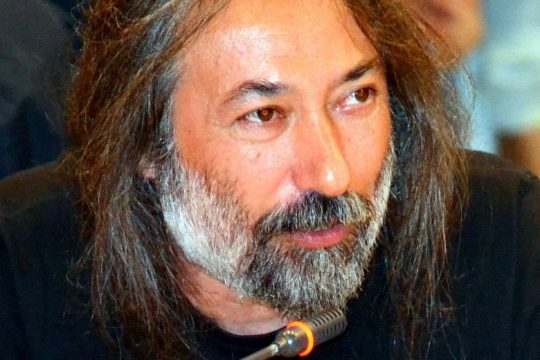 Με κριτήριο τις λαϊκές ανάγκες