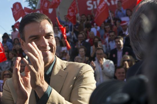Νίκη των Σοσιαλιστών στην Ισπανία, σε Ευρωβουλή και τοπικές εκλογές