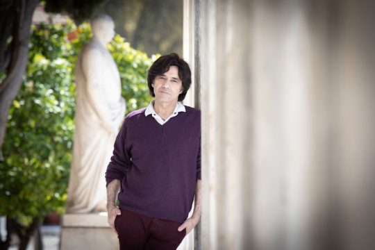 «Κάποτε οι διανοούμενοι έσπαγαν αυγά»