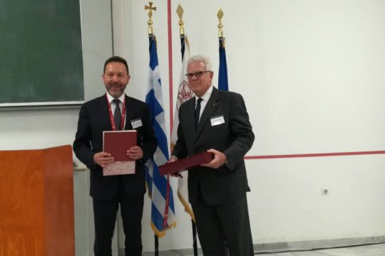 Βράβευση Στουρνάρα από το Πανεπιστήμιο Κρήτης