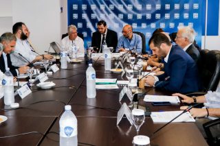 Πλέι οφ και για τον πρωταθλητή