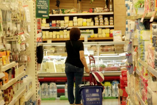 Ποια προϊόντα και υπηρεσίες θα είναι φθηνότερα από τη Δευτέρα