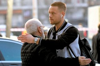 «Κρατάει» Iνγκασον και ψάχνει ψύχραιμα