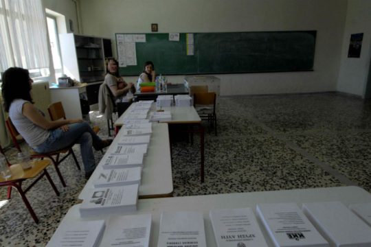 Οι δημοτικοί υπάλληλοι θα… καθαρίσουν μετά τις εκλογές