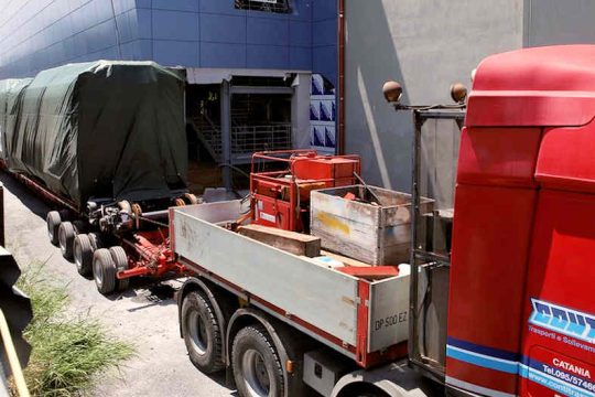 O πρώτος συρμός του μετρό έφτασε στη συμπρωτεύουσα