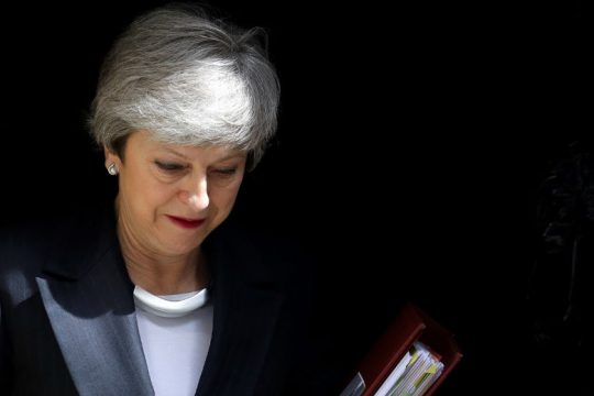 Αντίστροφη μέτρηση για την παραίτηση της Τερέζας Μέι