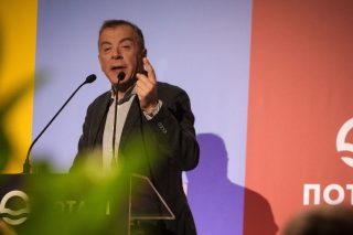 Ποτάμι κόντρα σ’ όλους