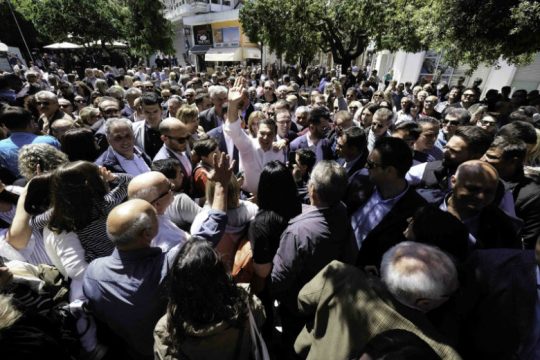 Σχέδιο για νέα μέτρα ελάφρυνσης των πολλών στο τέλος του χρόνου
