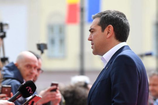 Τον Φρανς Τίμερμανς στηρίζει ο Αλέξης Τσίπρας για την Κομισιόν