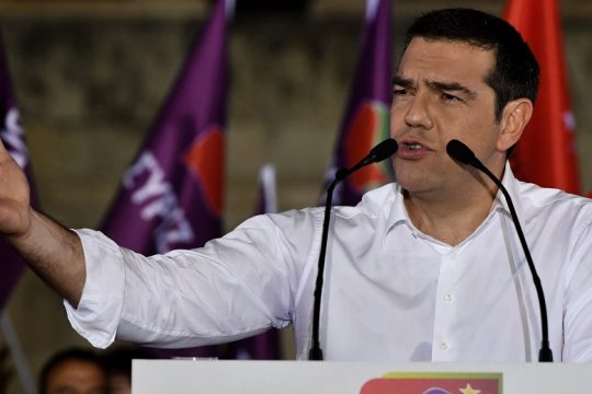 Ζητά ψήφο στο κοινωνικό σχέδιο