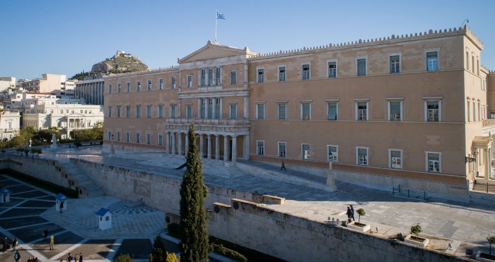 Αμφισβητούν τον θεσμό της Βουλής