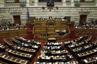 «Επιστρέφει ψίχουλα»