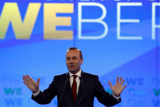 Διπλό «όχι» Βέμπερ σε ευρωπαϊκό κατώτατο μισθό και ασφάλιση ανέργων