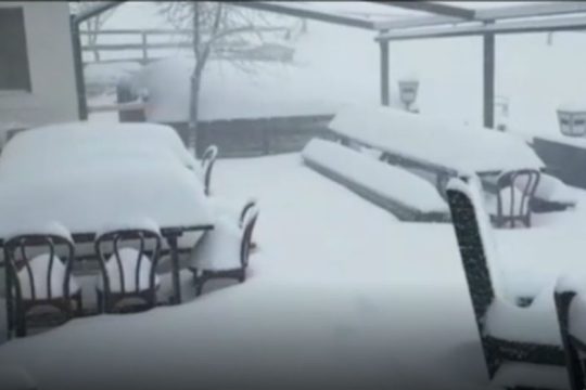 Μάης όπως Γενάρης, με χιόνια στην Ιταλία