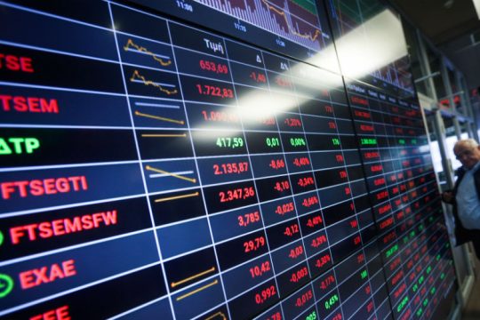 Βουτιά 2,6% στο Χρηματιστήριο λόγω του σινοαμερικανικού εμπορικού πολέμου