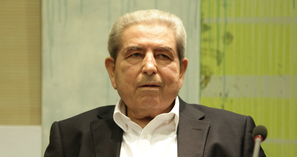Ξανά στον αναπνευστήρα ο Δημήτρης Χριστόφιας