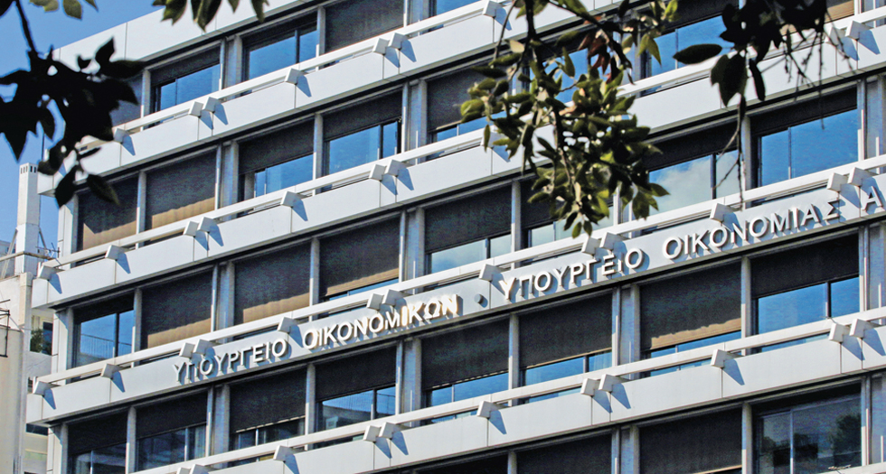 Πλεόνασμα και τον Απρίλιο, με αιχμή του δόρατος τα έσοδα