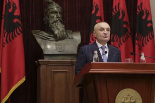 Πολιτειακό χάος στην Αλβανία