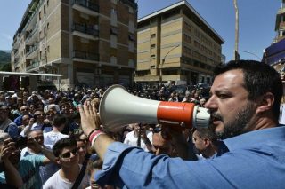 Οι δημοτικές εκλογές δεν μείωσαν τις εντάσεις
