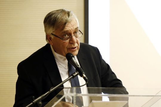 Στην ποδιά της Novartis σφάζονται… εισαγγελείς