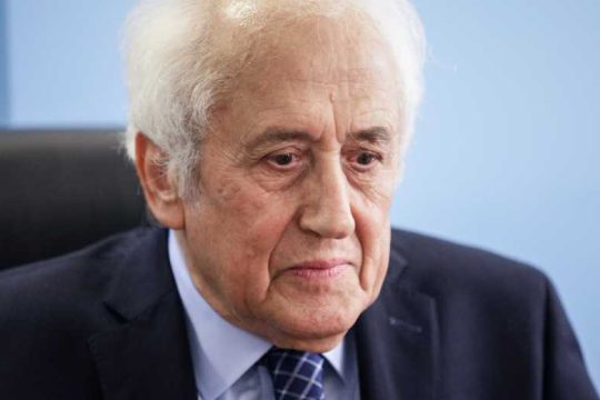 ΚΕΕΡΦΑ: Αδιανόητο να παραχωρηθούν εκλογικά περίπτερα στην Χ.Α.