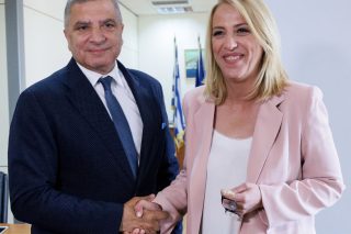 Εδωσαν τα χέρια για το καλό της Περιφέρειας