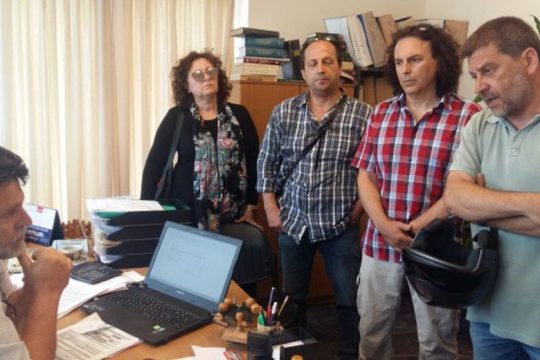 Ξεσηκωμός για τους τρεις εργαζόμενους μαθητές στα Χανιά