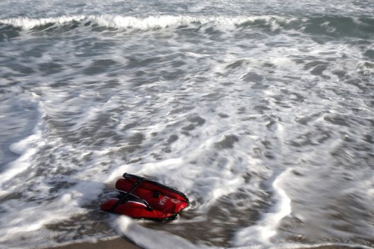 Ναυάγιο με 7 νεκρούς έξω από τη Λέσβο