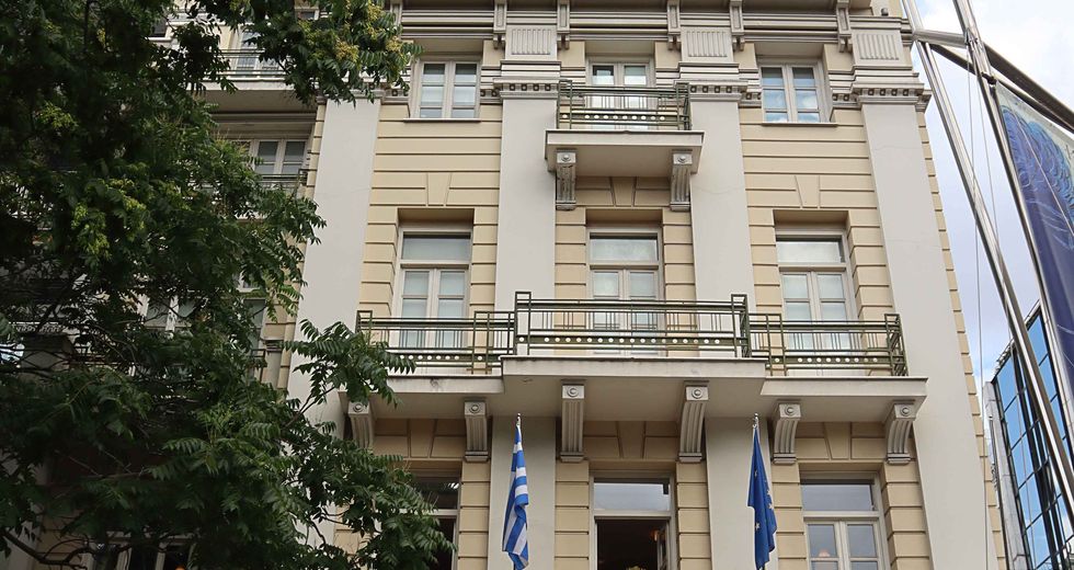 Κάθε όροφος και άλλη εικόνα