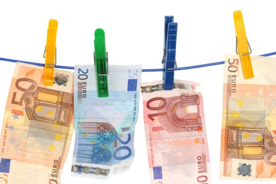 Ελευθέρας από την… «ΕΒΑ» στο μαύρο χρήμα της Ε.Ε.