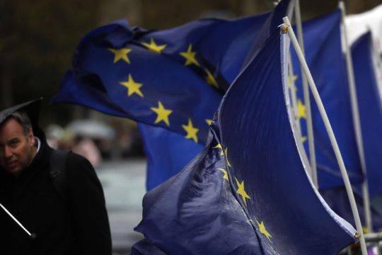 Νέο «όχι» από Βρυξέλλες σε επαναδιαπραγμάτευση του Brexit