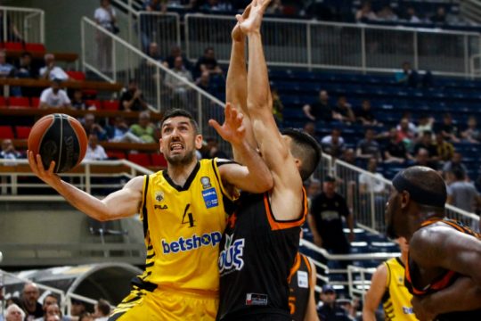 Σε θέση οδηγού η ΑΕΚ για τους τελικούς της Basket League