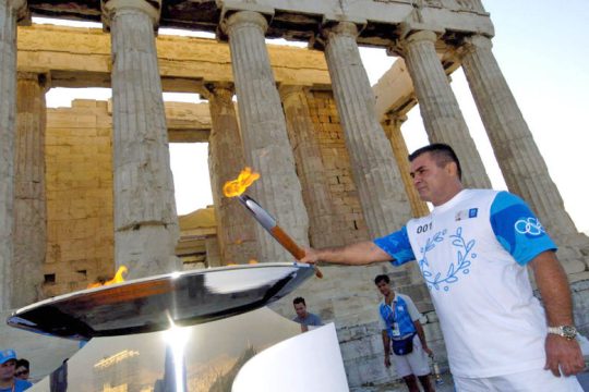 «Εφυγε» ο ολυμπιονίκης Μπάμπης Χολίδης