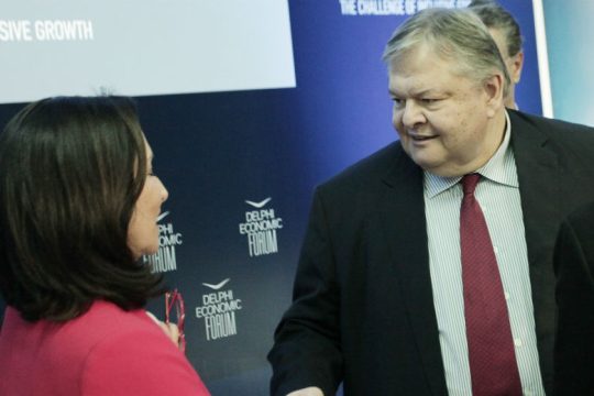 Διαμαντοπούλου υπέρ Βενιζέλου