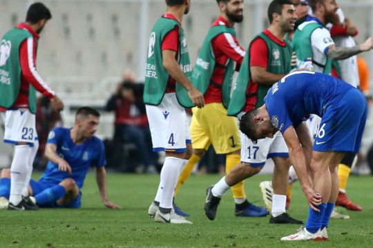 Μετά την ήττα-ντροπή οι… «μαχαιριές»