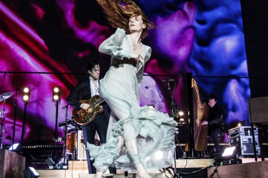 Ερχονται Florence και Archive