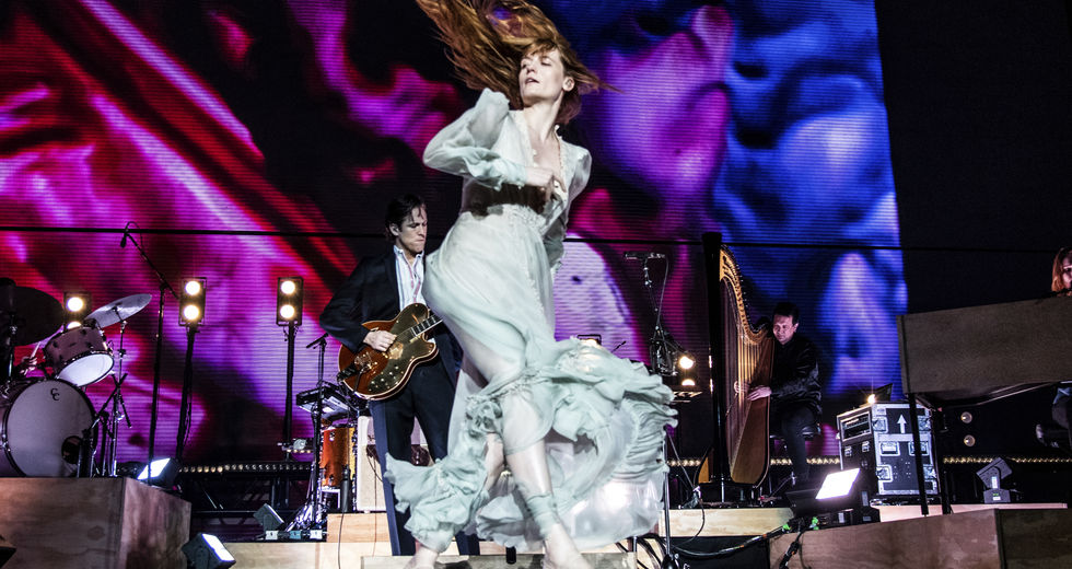 Ερχονται Florence και Archive