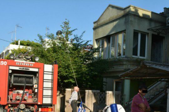 Χανιά: Στο νοσοκομείο με εγκαύματα μετά από φωτιά στο σπίτι του
