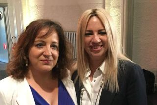 Συνάντηση και συγχαρητήρια